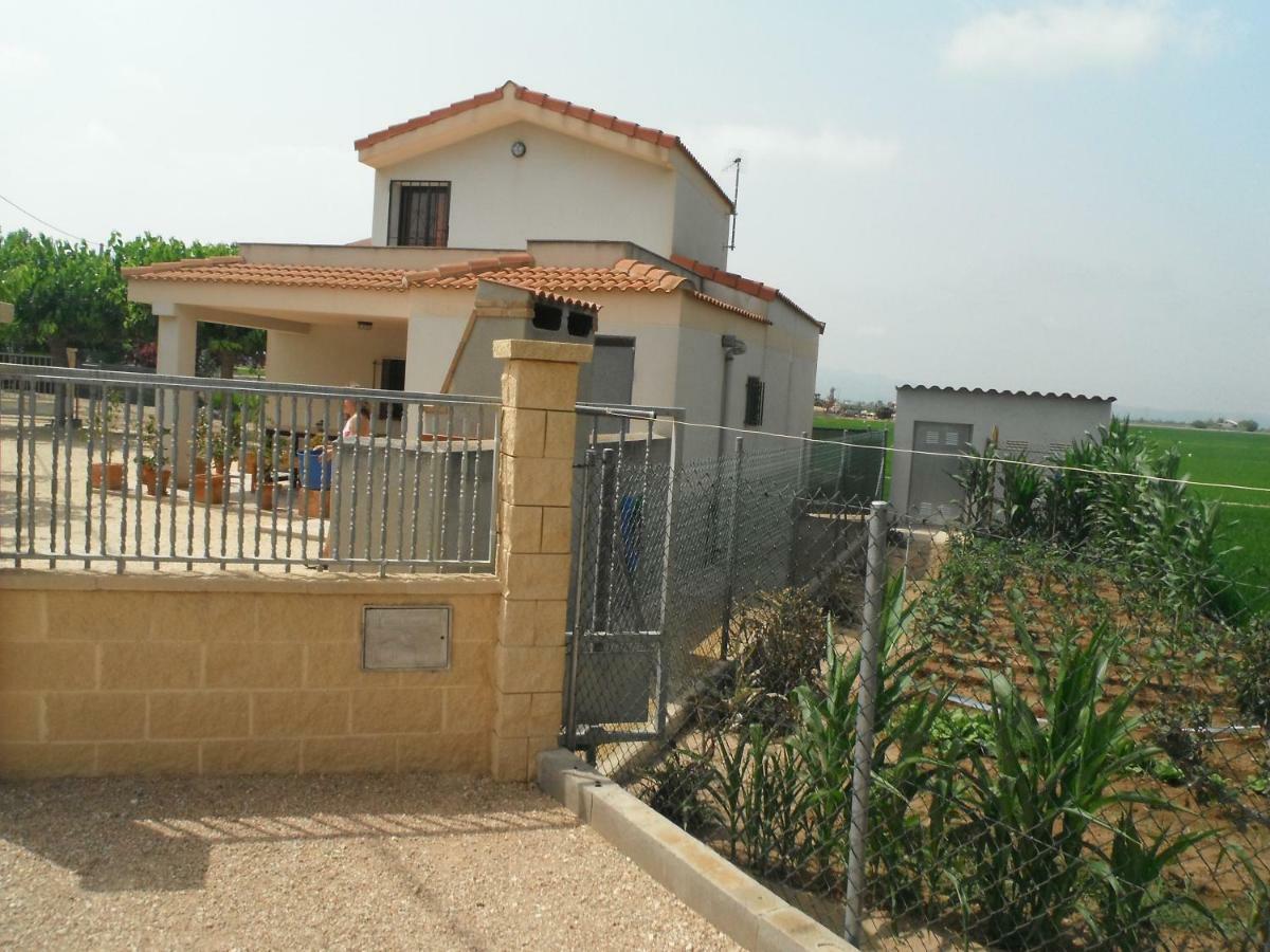 Casa Laura Pension Deltebre Buitenkant foto
