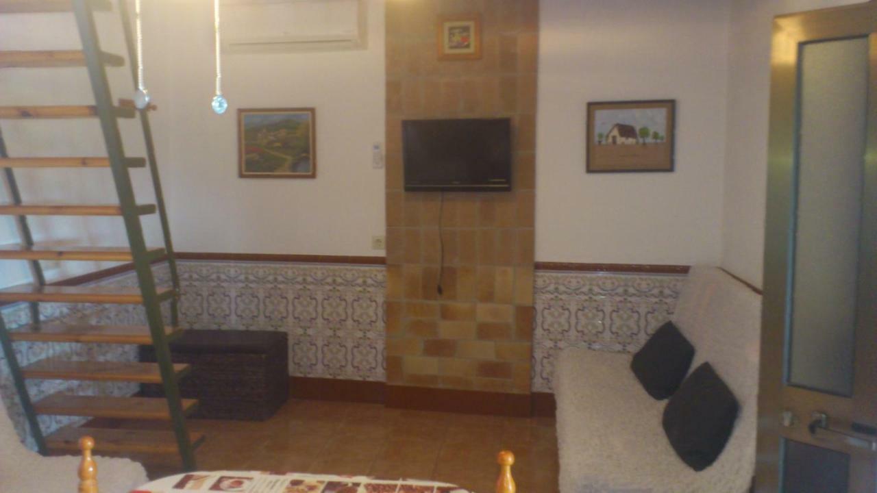 Casa Laura Pension Deltebre Buitenkant foto